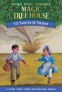 Magic Tree House 23 / Twister on Tuesday (Book only)